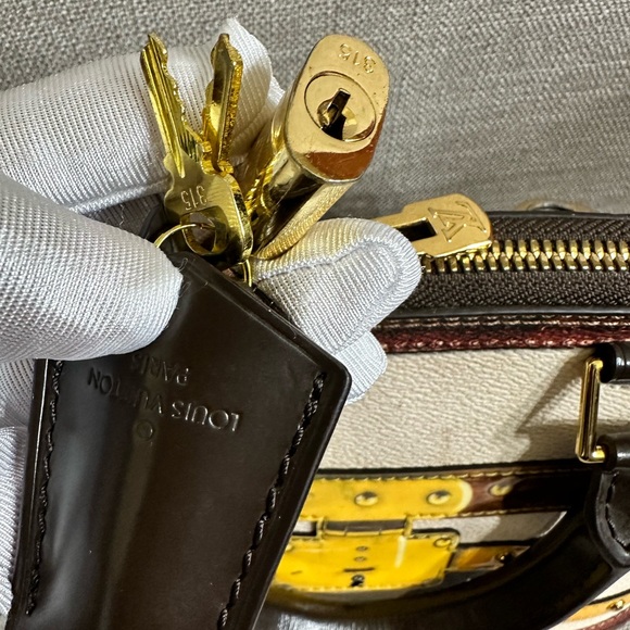 Louis Vuitton Transformed Canvas Time Trunk Alma - Picture 7 of 15